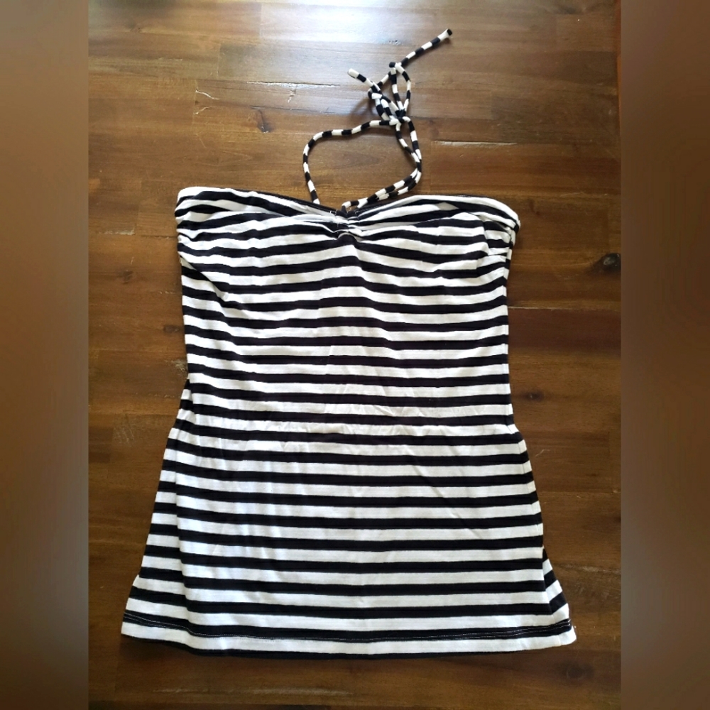 💥3/$30💥 Nollie Halter Top